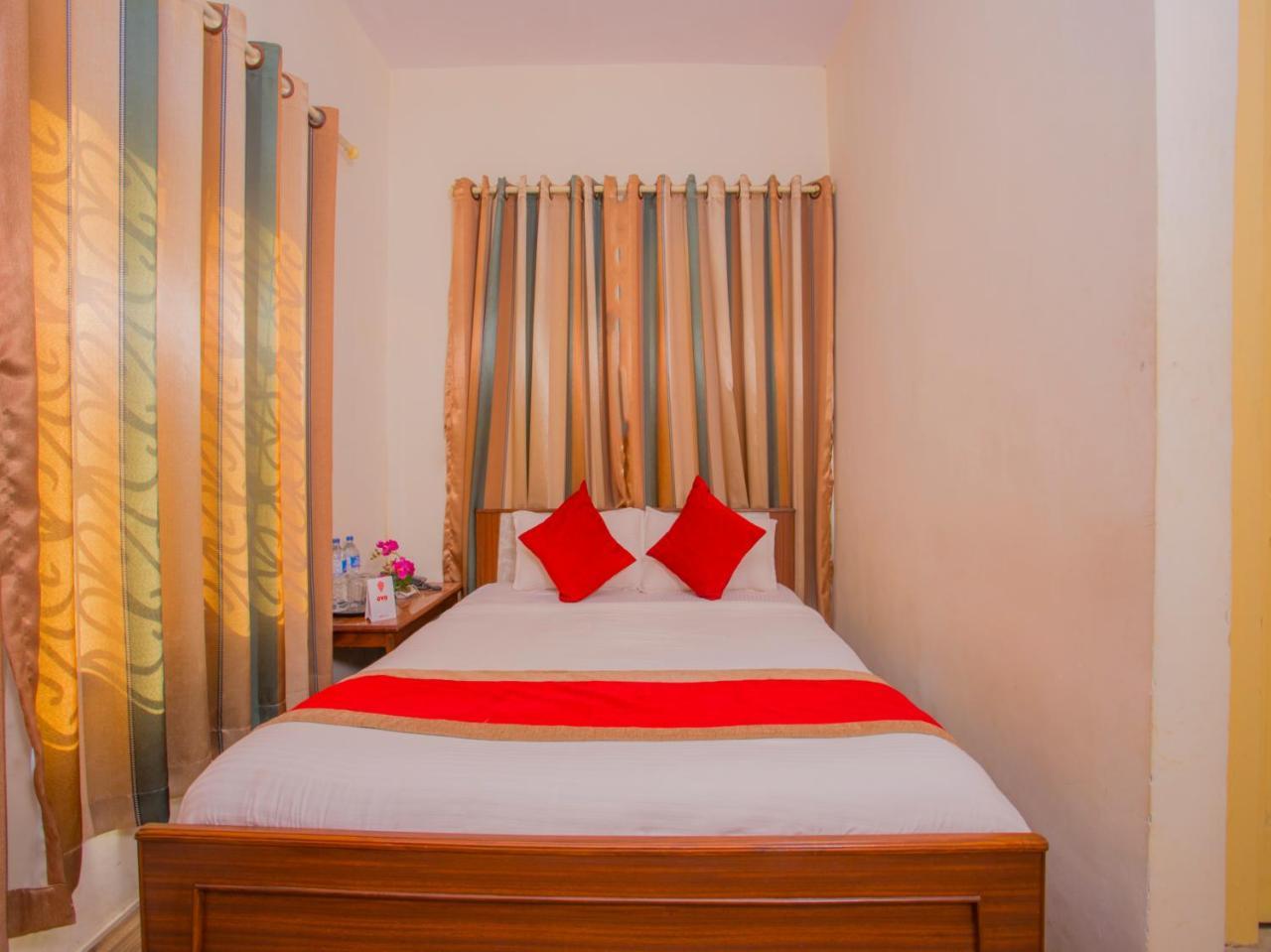 Oyo 255 White Zambala Hotel Katmandu Kültér fotó